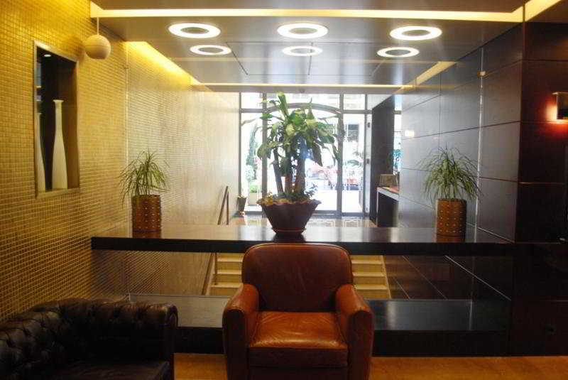 Coral Beirut Al Hamra Hotel Exteriör bild