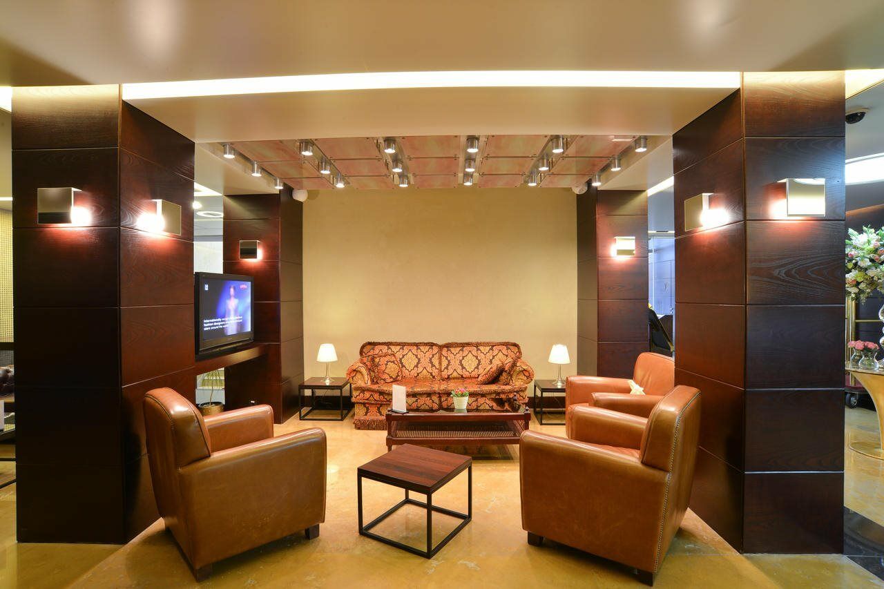 Coral Beirut Al Hamra Hotel Exteriör bild